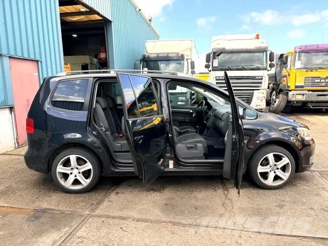 Volkswagen Touran 1.2TFSI 5-DOORS MPV (6 GEARS MANUAL GEARBOX Automašīnas