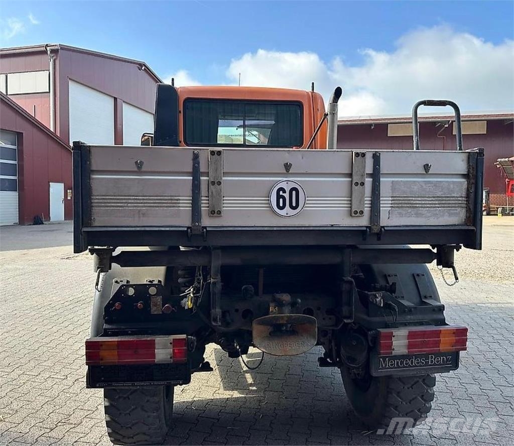 Mercedes-Benz Unimog U4000 mit Kipppritsche Andere Fahrzeuge
