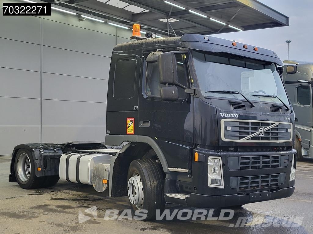 Volvo FM 260 FM 4X2 Low-Mileage! Manual Full-Air Euro3 وحدات الجر