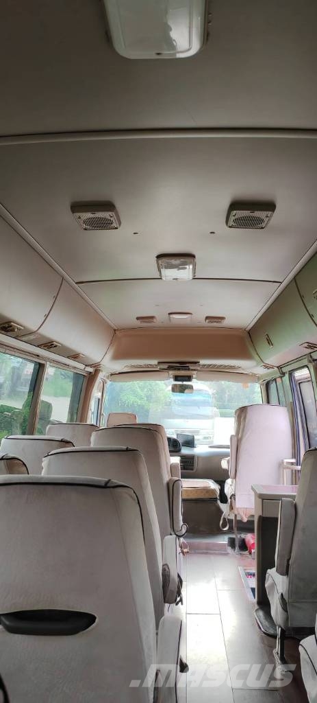 Toyota Coaster 公路客運汽車