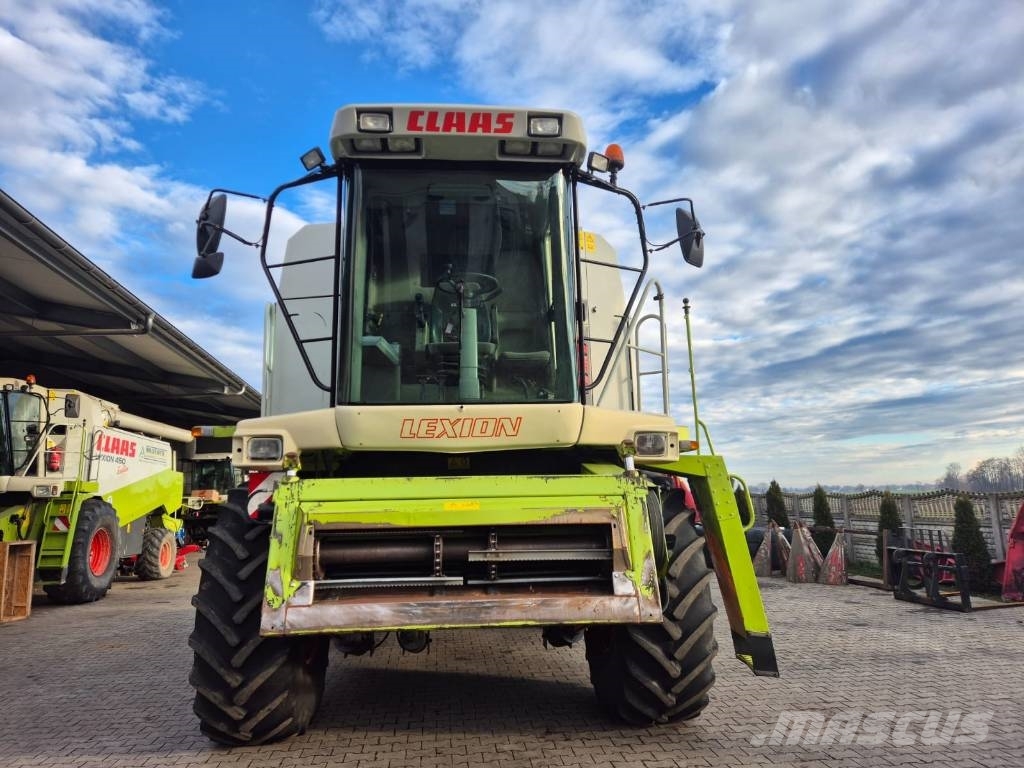 CLAAS Lexion 460 Combine harvesters