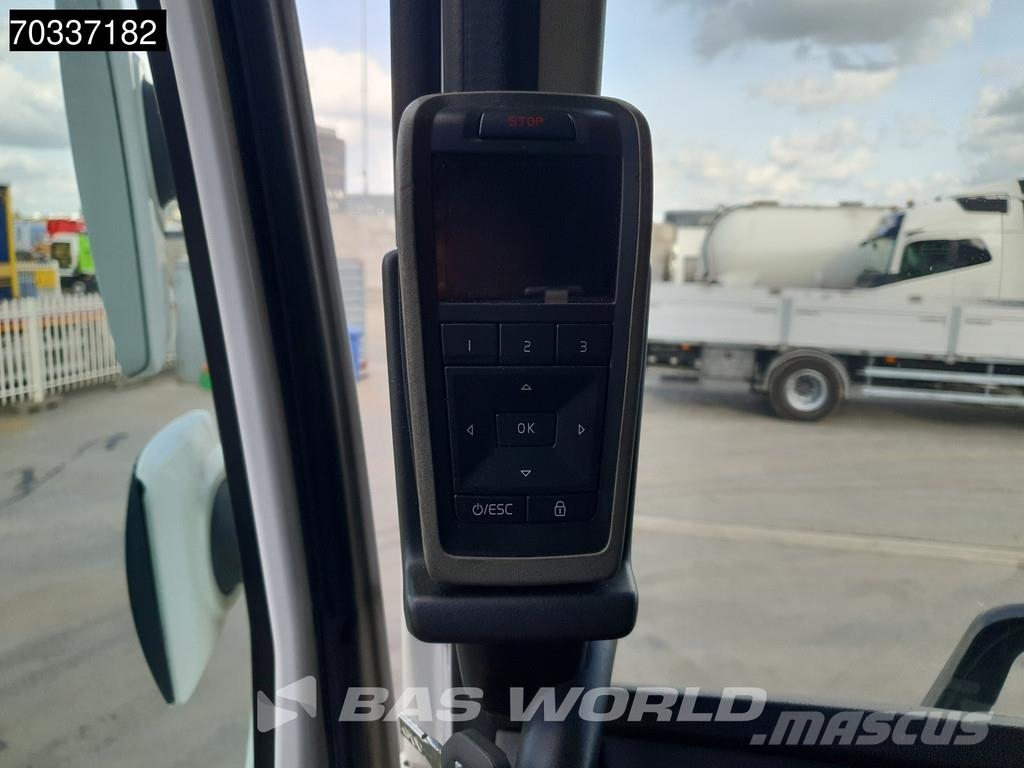 Volvo FH16 650 FH16 6X2 ADR! Hydraulic Full-Air Liftachs Vilcēji