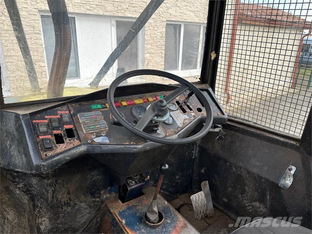 Zetor LKT HITTNER ECOTRAC 120 4x4 VIN 019 Skiddery