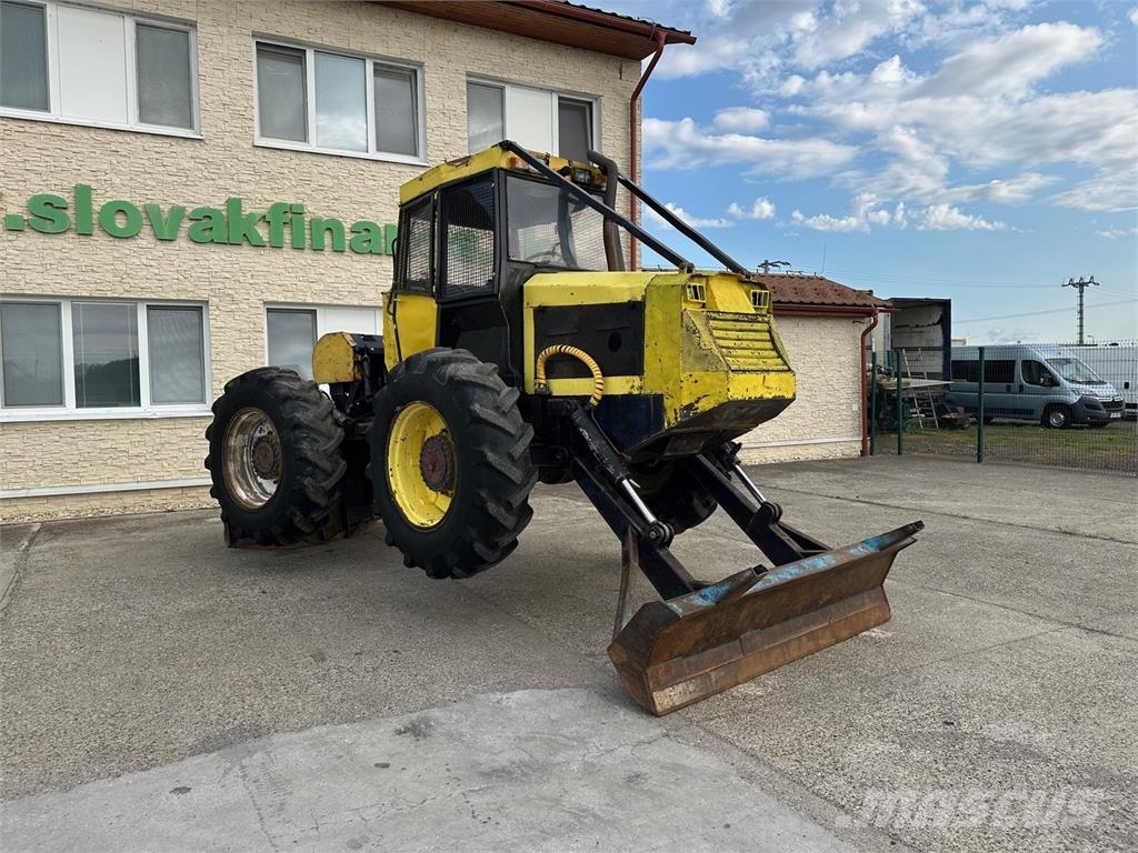 Zetor LKT HITTNER ECOTRAC 120 4x4 VIN 019 Skiddery