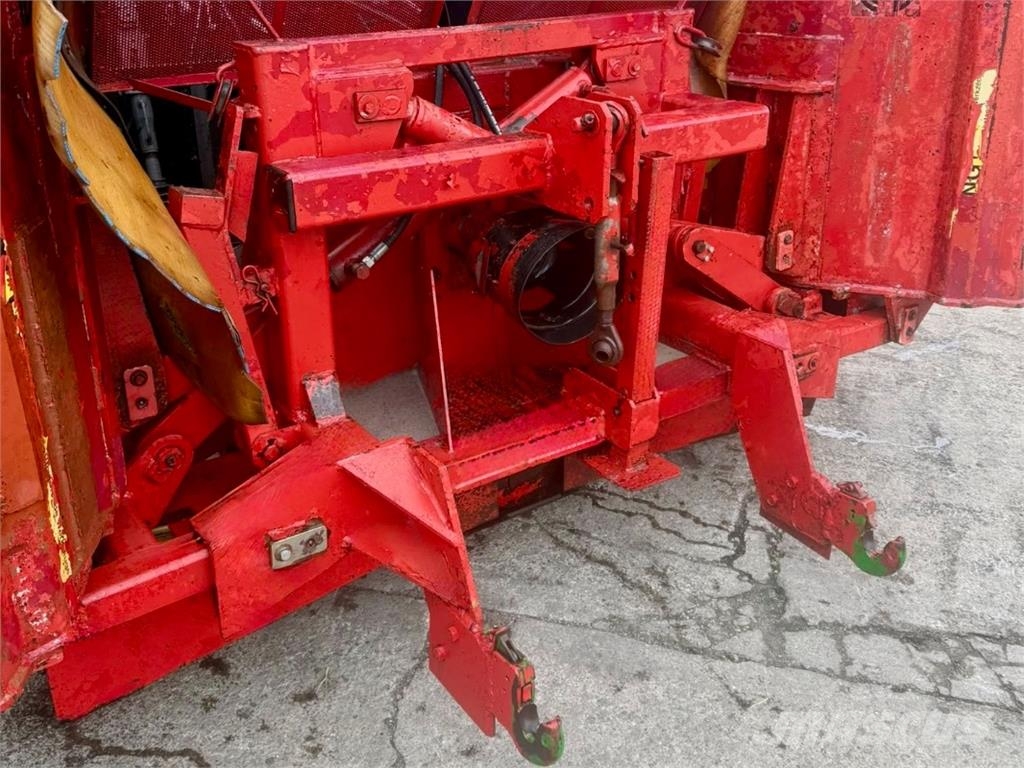 Sauerburger Pegasus 7900 - DEFEKT / ET-SPENDER Sonstige Landmaschinen