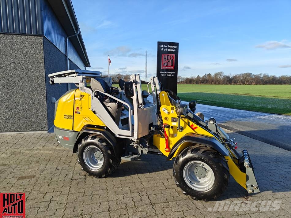 Wacker Neuson WL 28 لوادر بعجل
