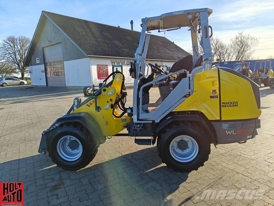 Wacker Neuson WL 28 لوادر بعجل