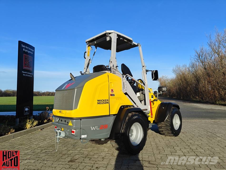 Wacker Neuson WL 28 لوادر بعجل
