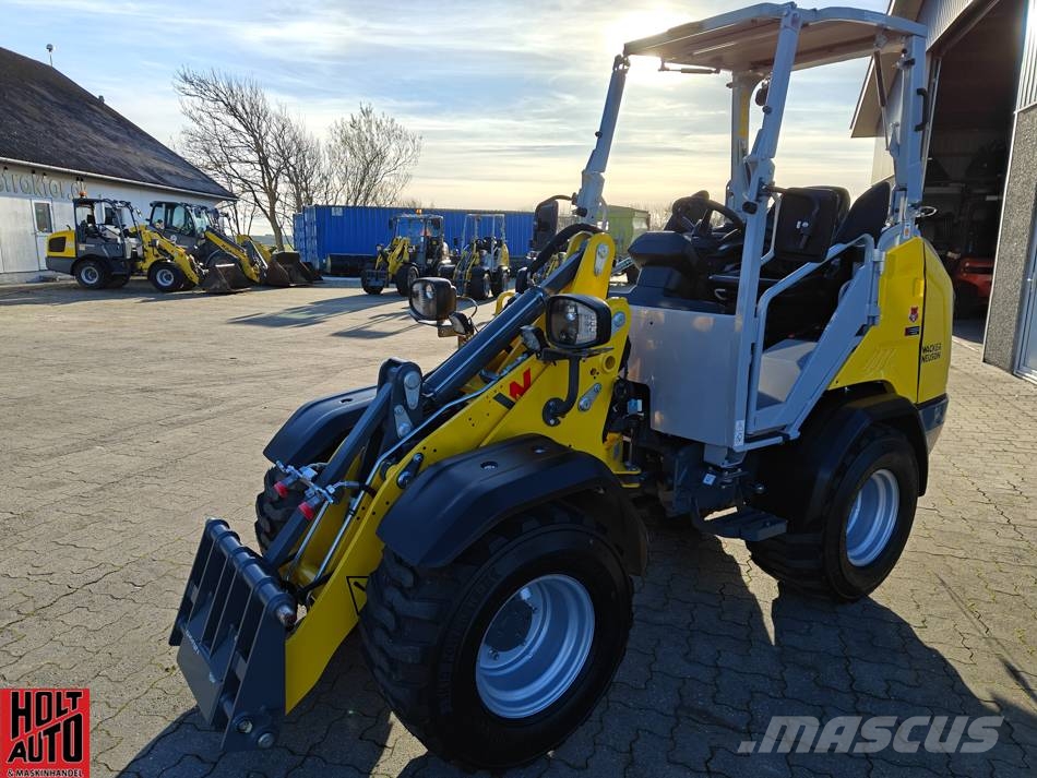 Wacker Neuson WL 28 لوادر بعجل