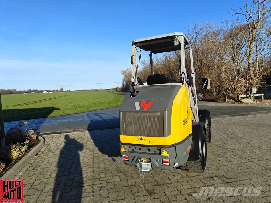 Wacker Neuson WL 28 لوادر بعجل