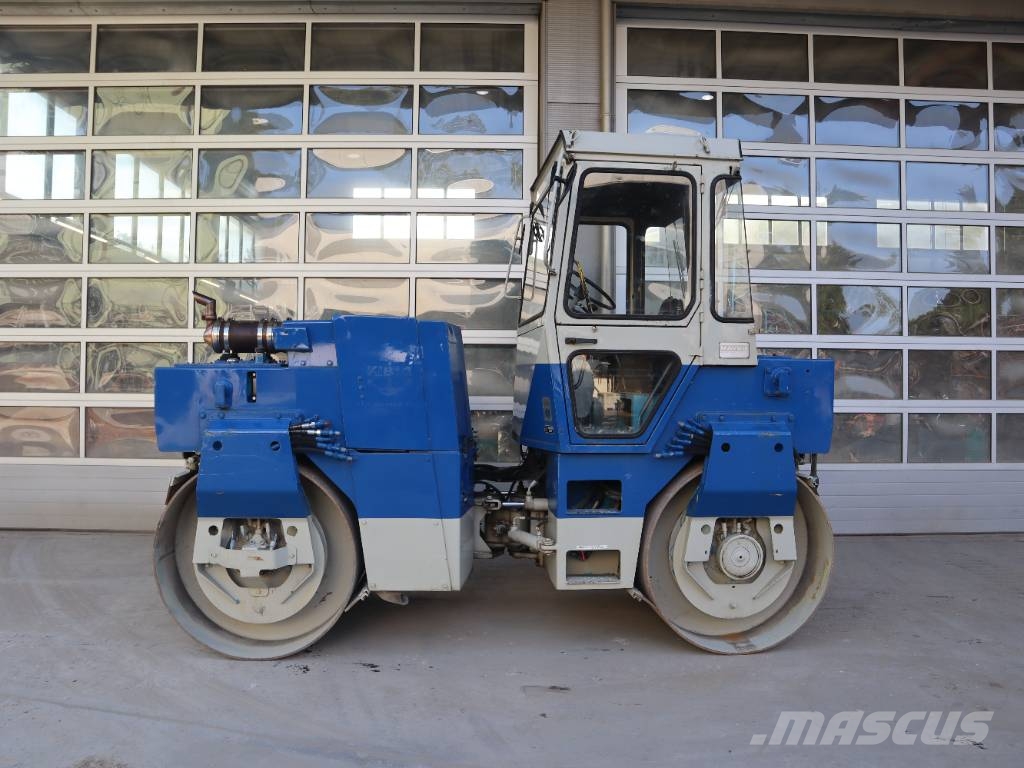 Bomag BW 144 AD مداحل ثنائية الاسطوانة