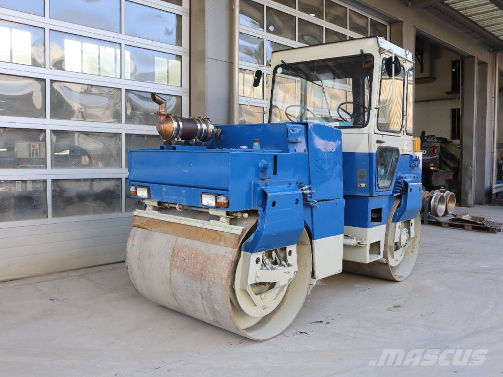 Bomag BW 144 AD مداحل ثنائية الاسطوانة