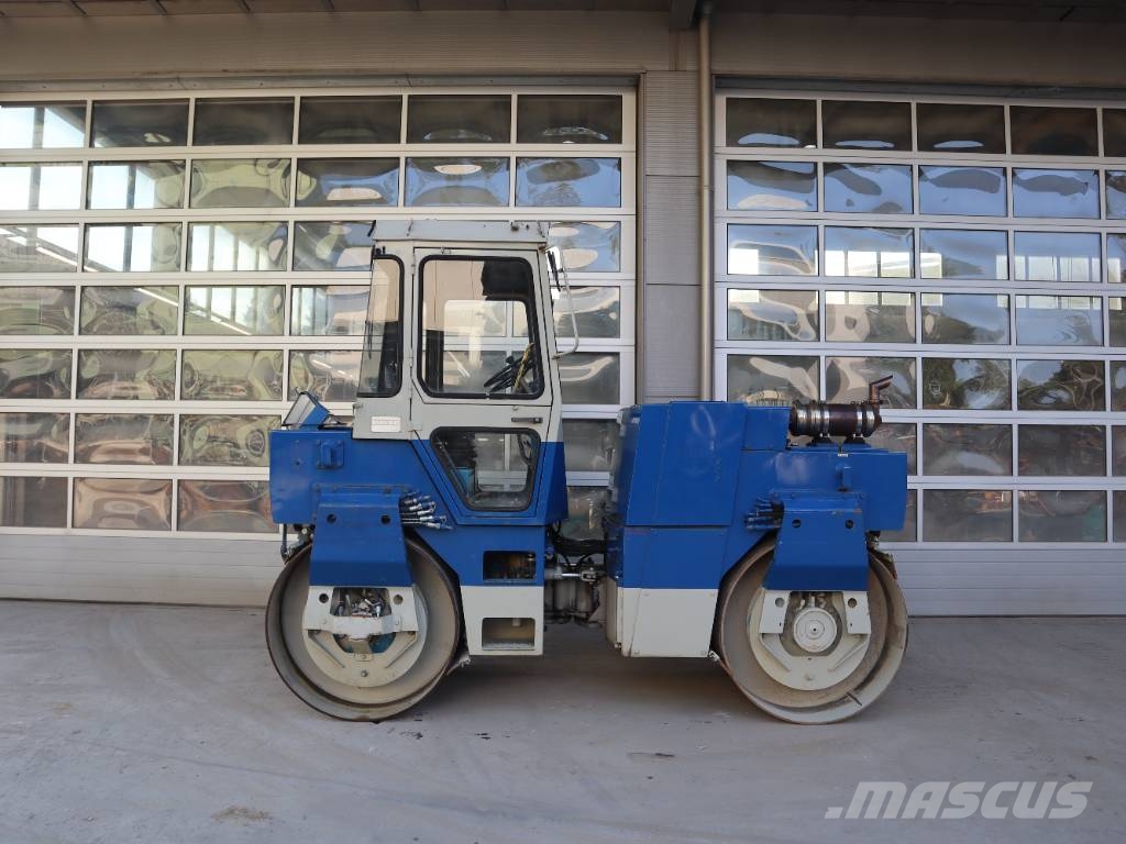 Bomag BW 144 AD مداحل ثنائية الاسطوانة