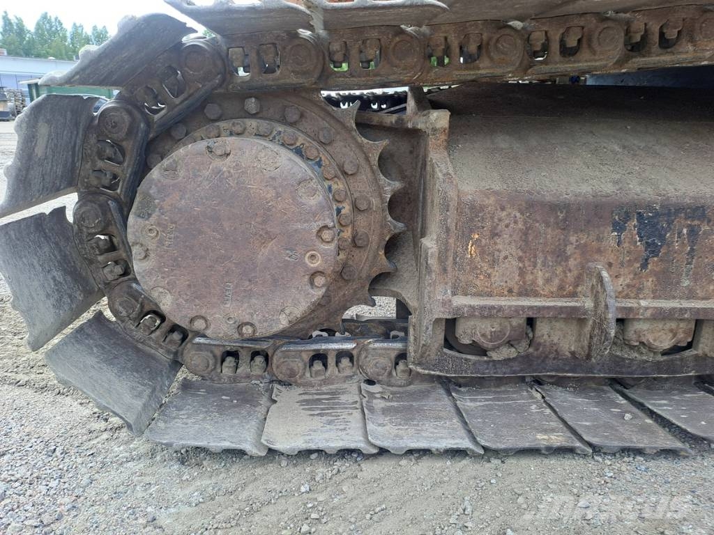 Hitachi ZX 225 USR LC-3 履带挖掘机
