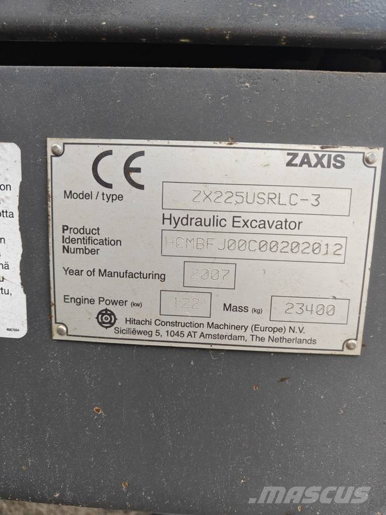Hitachi ZX 225 USR LC-3 履带挖掘机