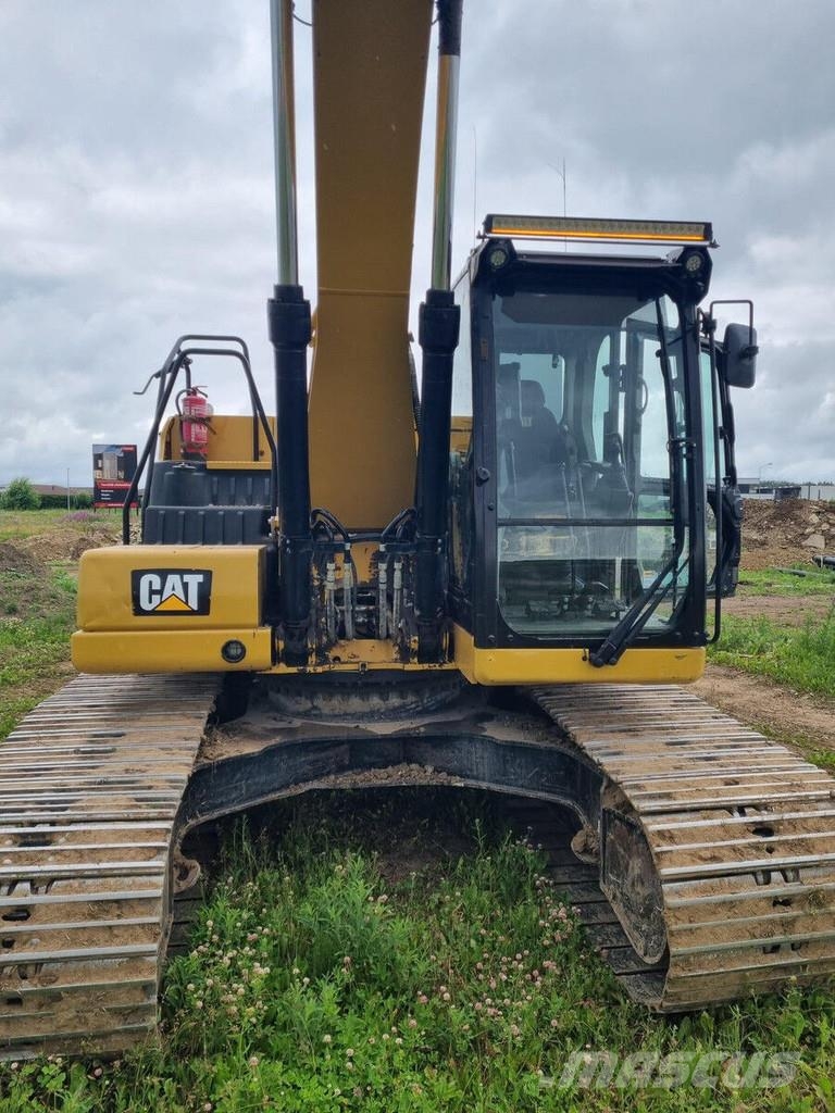 CAT 323 Bageri guseničari