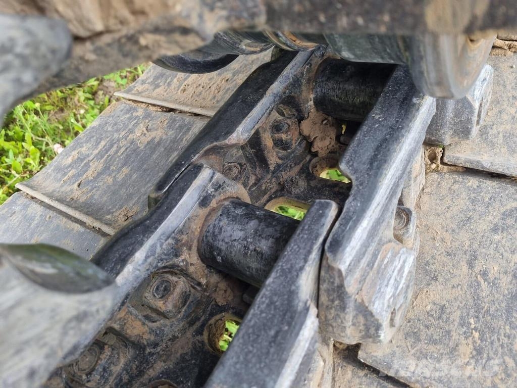 CAT 323 Bageri guseničari