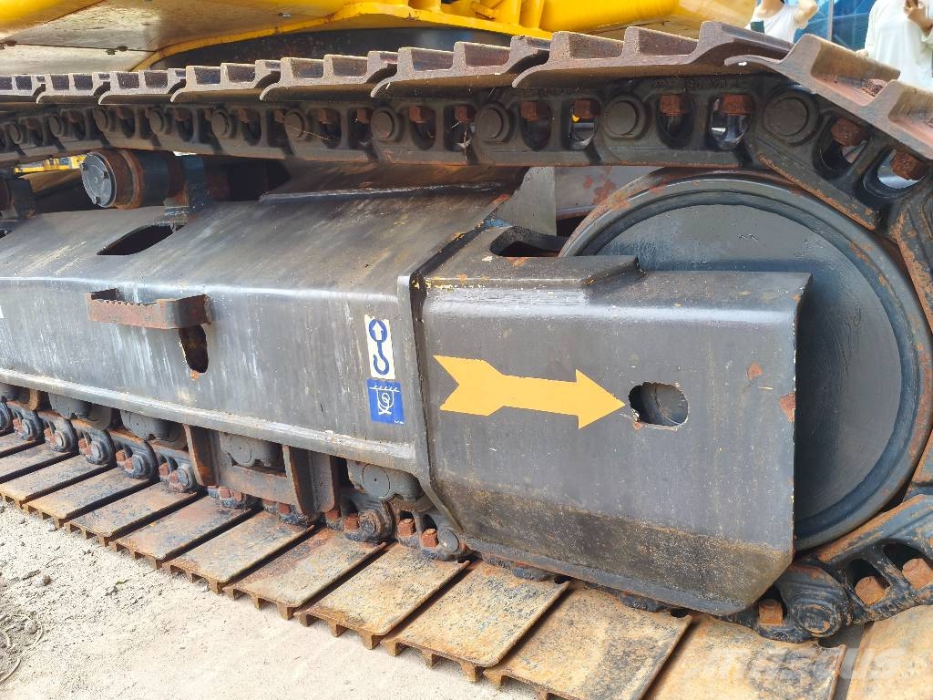 Komatsu PC 220-7 履带挖掘机