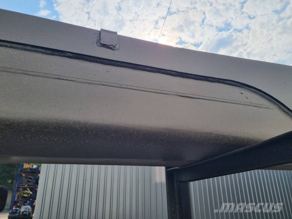John Deere John Deere CH7 Main Boom F706074 F695977 F693726 Erntekrane