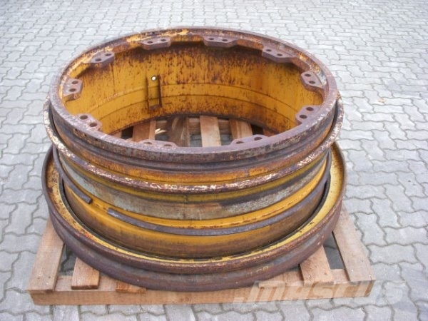 CAT (197) Felge / rim für Bereifung 24.00R49 Drugi deli