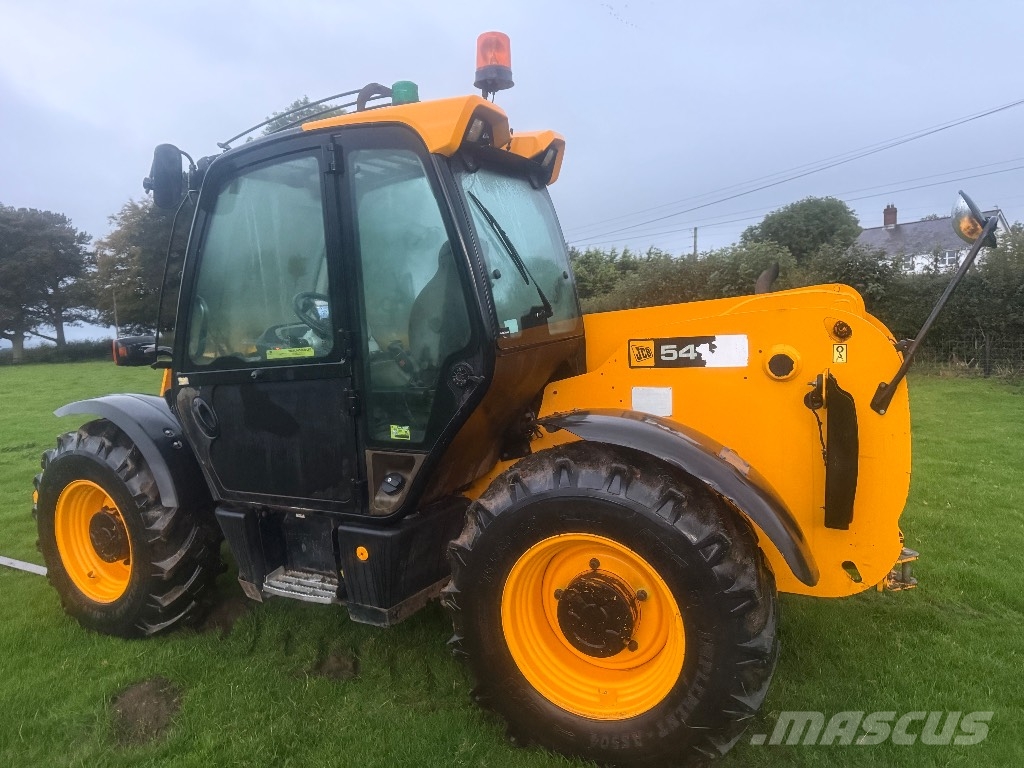 JCB 541-70 مناولات متداخلة