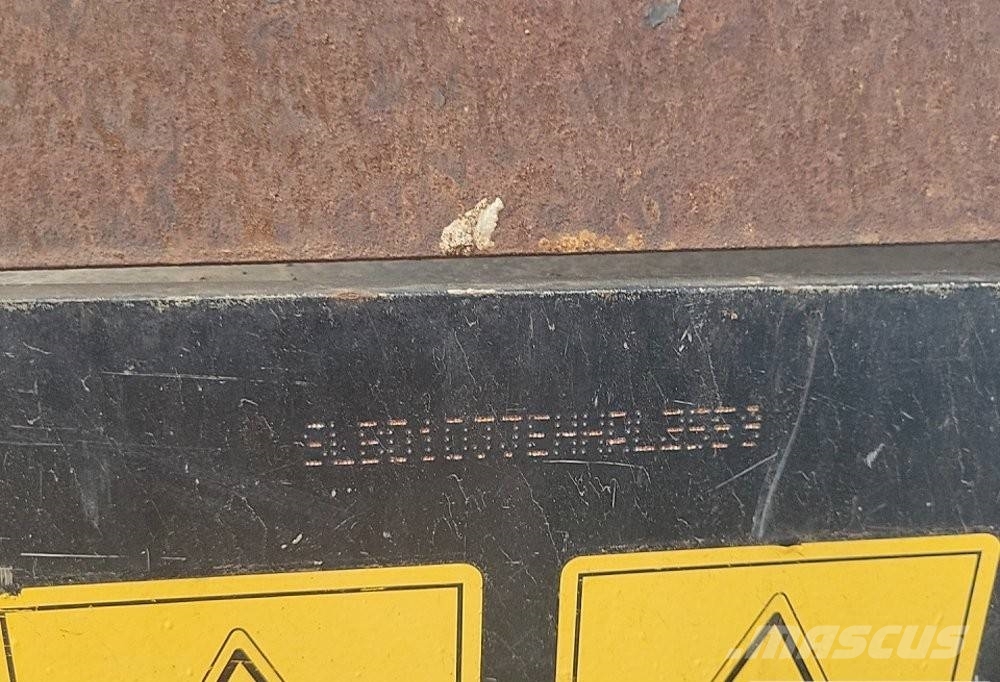JCB 6TST 6T forgózsámolyos derékcsuklós dömper rendszá Dumper - Knickgelenk