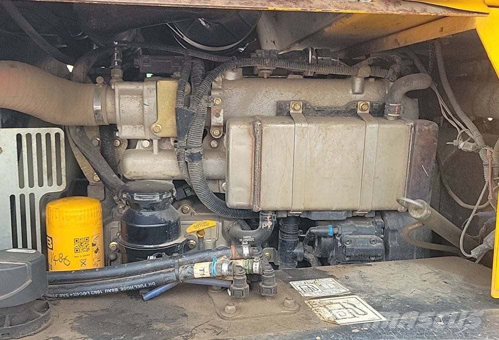 JCB 6TST 6T forgózsámolyos derékcsuklós dömper rendszá Dumper - Knickgelenk