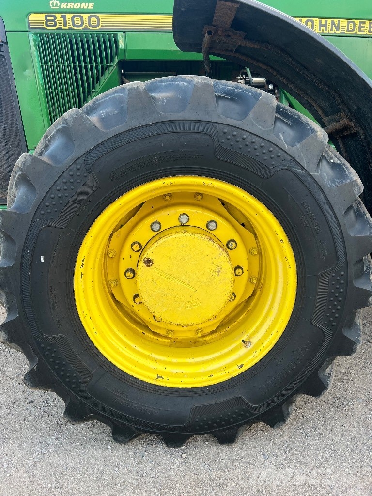 John Deere 8100 Трактора