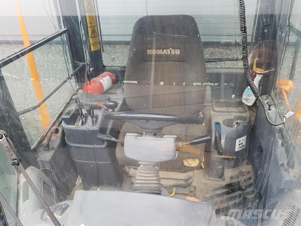 Komatsu WA 320 - 5H - Cabin/Kabine/Cabine Cabins and interior