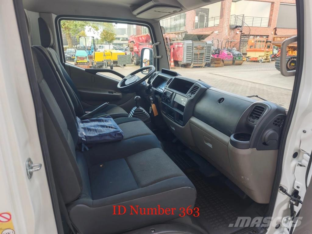 Nissan Cabstar 35.13 NT400 GSR B180T 트럭 탑재 고소작업대