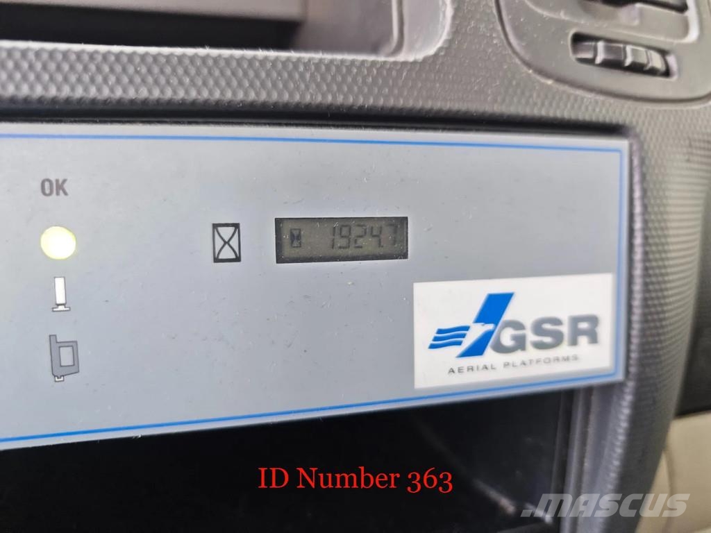 Nissan Cabstar 35.13 NT400 GSR B180T 트럭 탑재 고소작업대