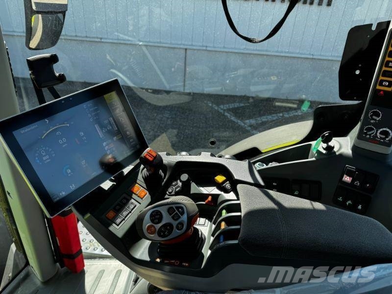 CLAAS AXION 870 트랙터