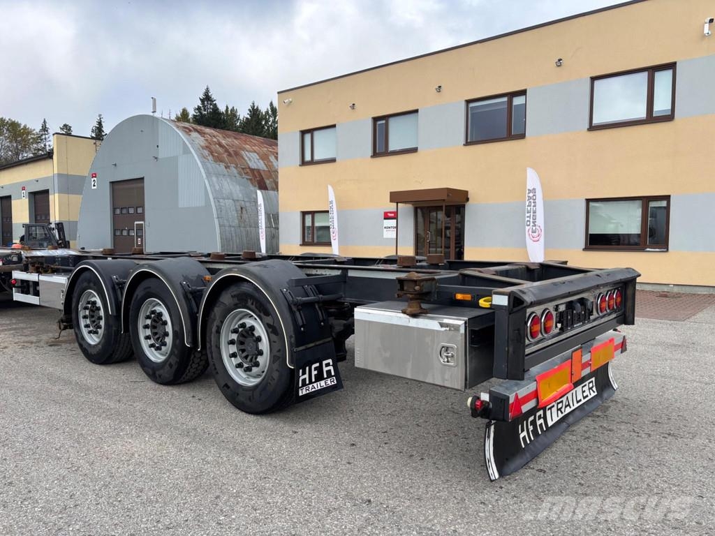 HFR KM 24 3 SAF AXLE + LIFITNG AXLES + CHASSIS L7450mm Remorque porte container