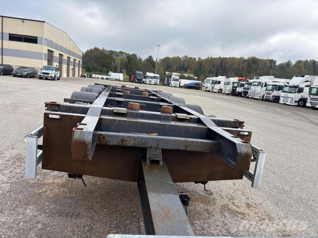HFR KM 24 3 SAF AXLE + LIFITNG AXLES + CHASSIS L7450mm Remorque porte container