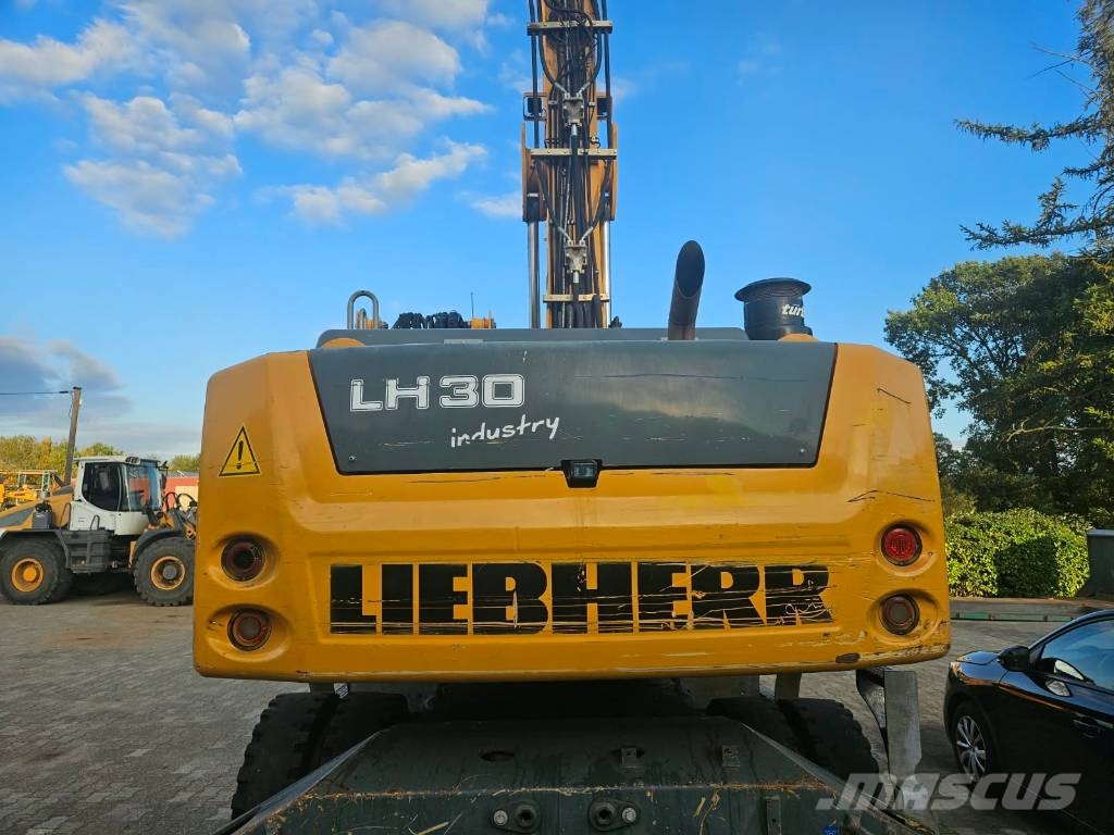 Liebherr LH 30 M Bagri za prekladanje primarnih/sekundarnih surovin