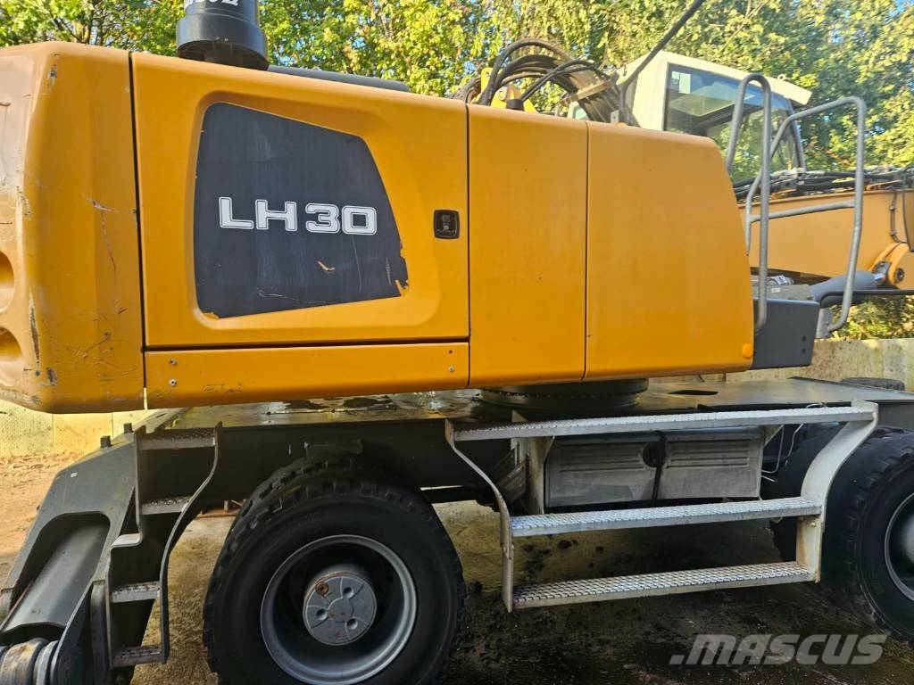 Liebherr LH 30 M Bagri za prekladanje primarnih/sekundarnih surovin