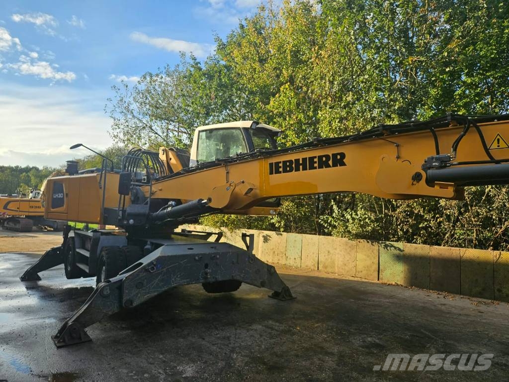 Liebherr LH 30 M Bagri za prekladanje primarnih/sekundarnih surovin