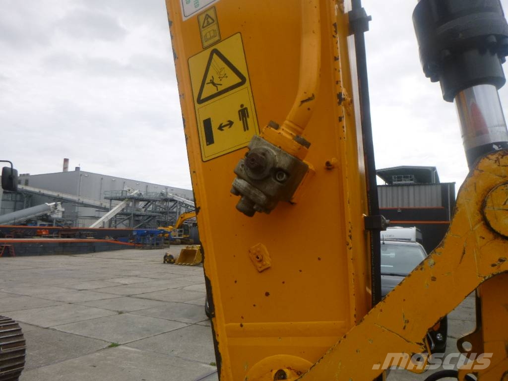 JCB JS220XLC 4F Rupsgraafmachines