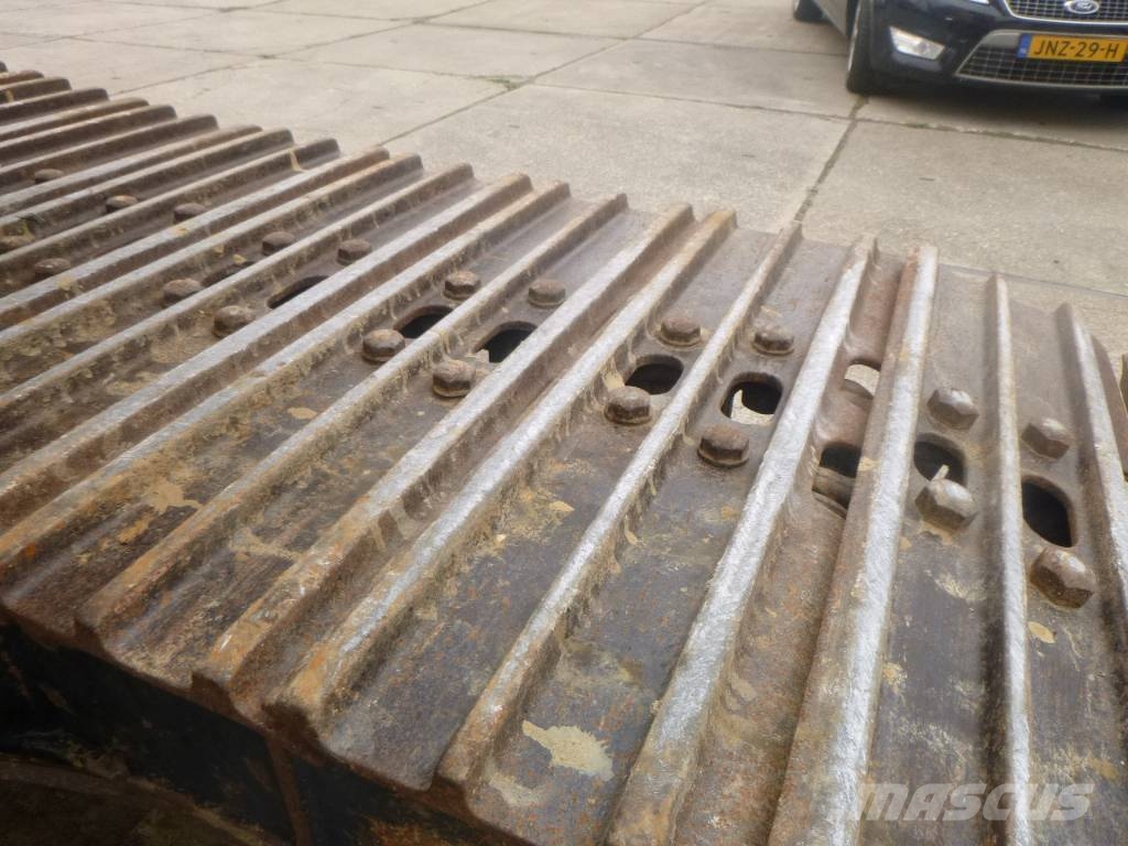 JCB JS220XLC 4F Rupsgraafmachines