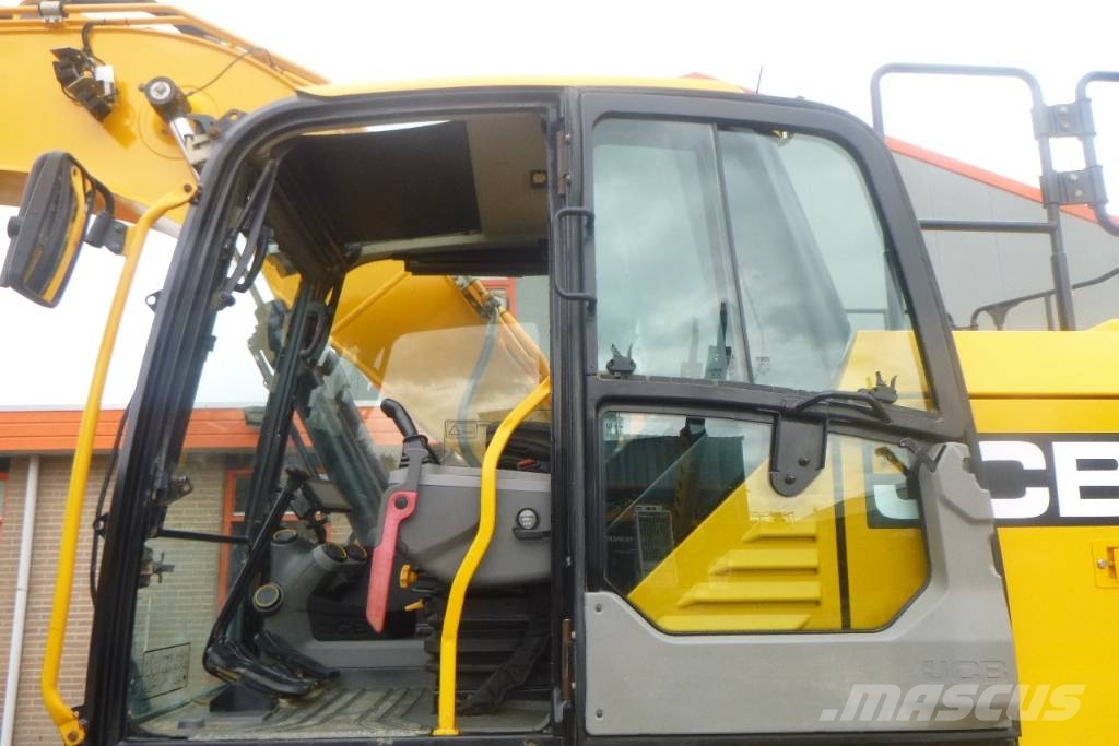 JCB JS220XLC 4F Rupsgraafmachines