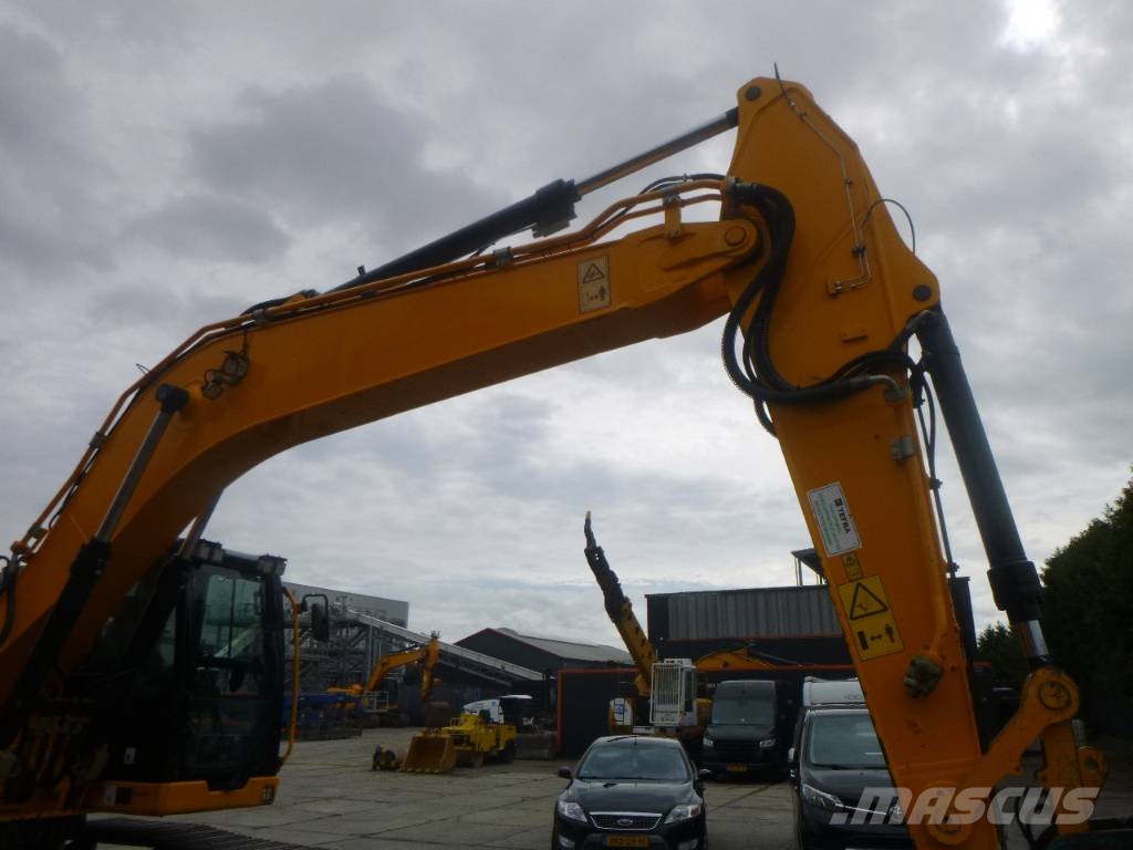 JCB JS220XLC 4F Rupsgraafmachines