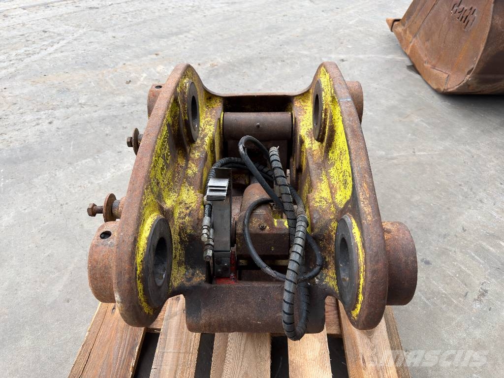 Miller Caterpillar M318D / 320D / 320E / 320F / 323D / 32 موصلات سريعة