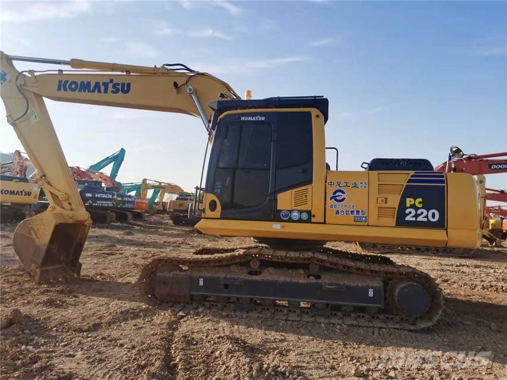 Komatsu PC 220-8 Εκσκαφείς με ερπύστριες