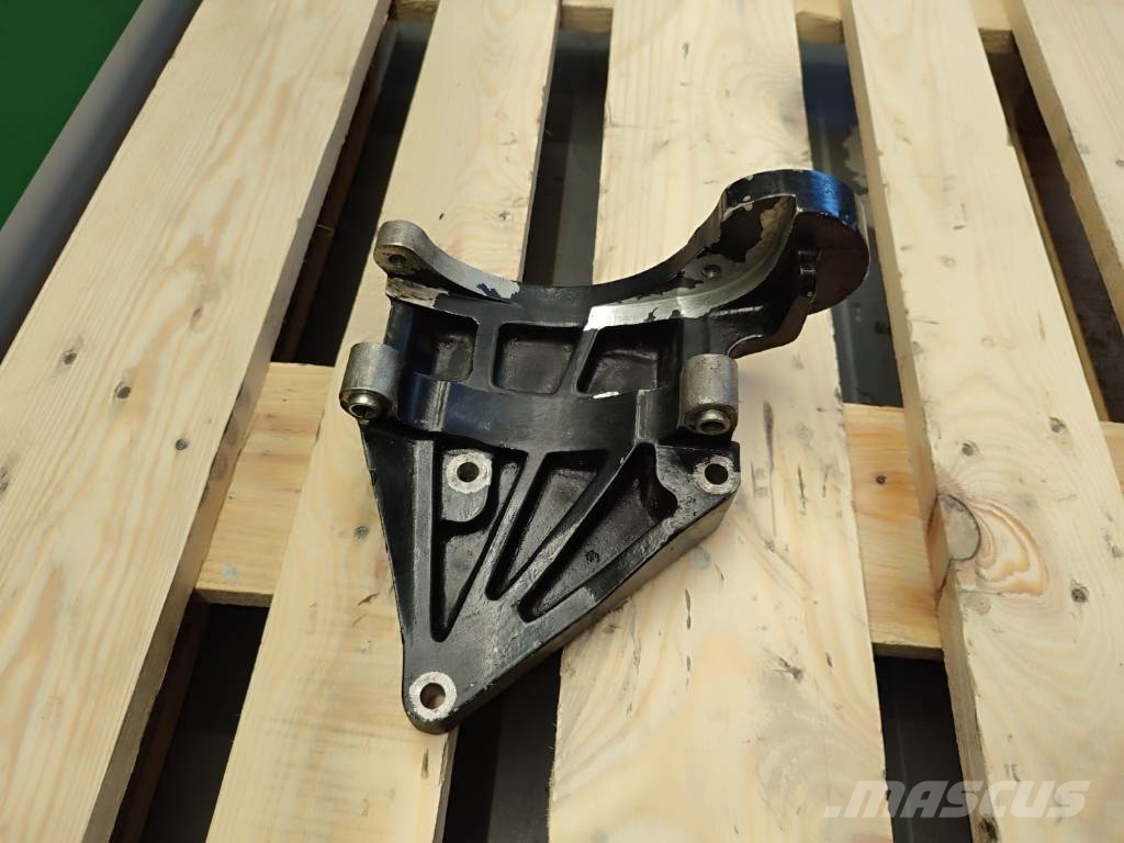 Engine support paw 3824A22A/2 PERKINS 1106D-E66TA Motorer