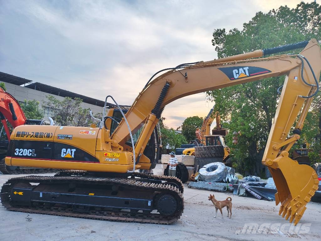 CAT 320 C L Гусеничні екскаватори