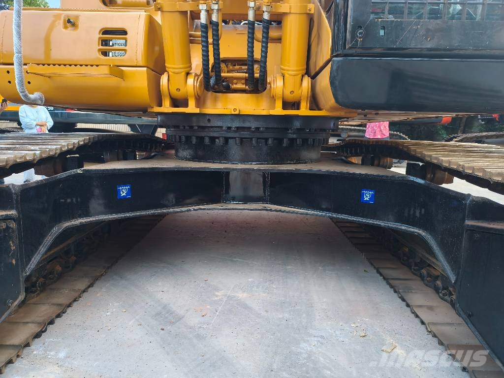 CAT 320 C L Гусеничні екскаватори