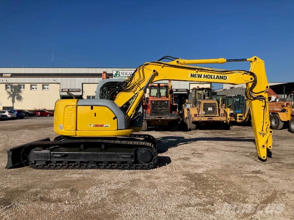 New Holland E 135 SR 中型挖掘机