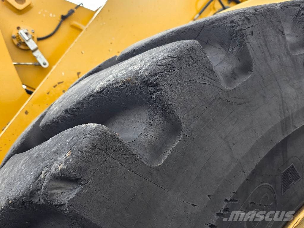 CAT 938 K, 2013 ROK, ŁYŻKA + WIDŁY Cargadoras sobre ruedas