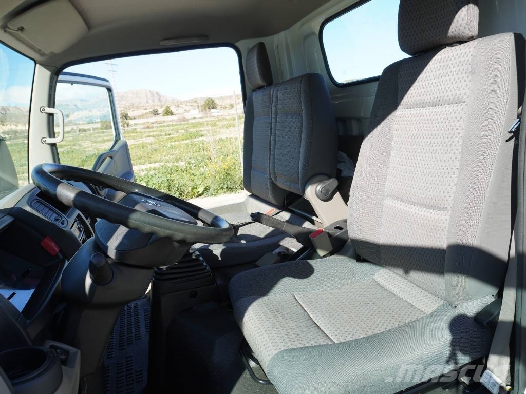 Nissan CABSTAR 35.15 *** 85.000 Kms *** Camiones con chasís y cabina