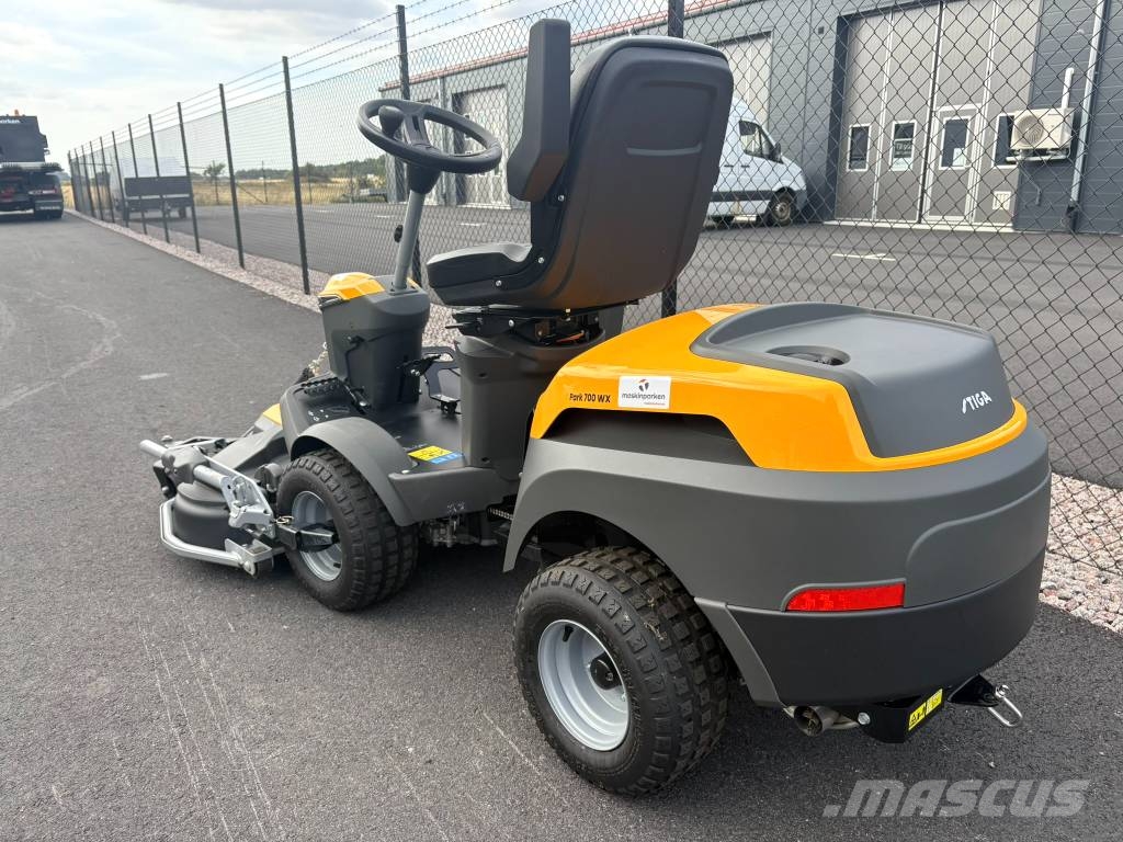 Stiga Park 700 WX + 110 cm Utförsäljning Sitteklippere